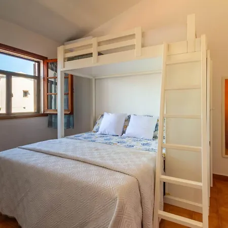 300m From The Sea - With Garden And Parking Apartment